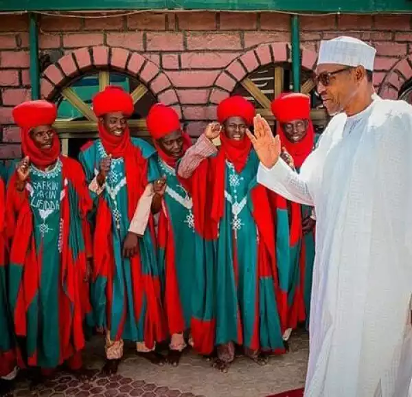 Pres. Buhari Visits Emir Of Daura In Katsina After Juma